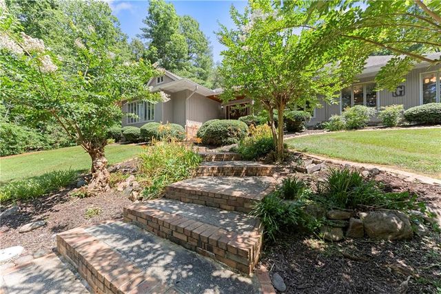 386 Stewart Lane, Clarkesville, GA 30523