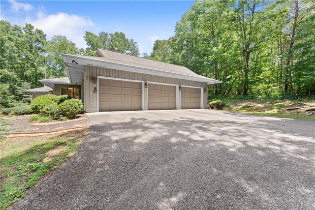 386 Stewart Lane, Clarkesville, GA 30523