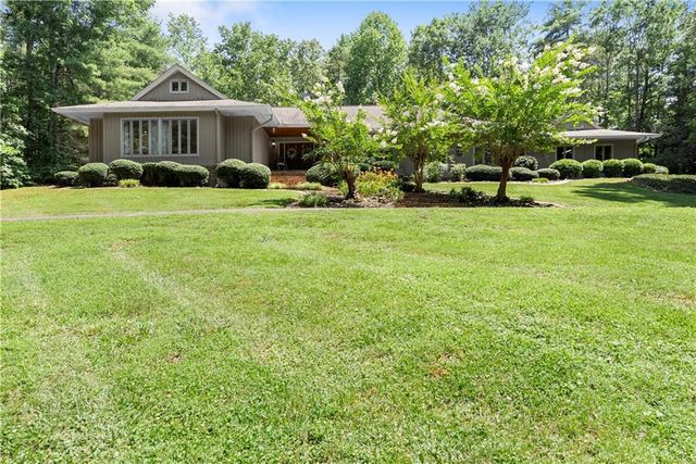 386 Stewart Lane, Clarkesville, GA 30523