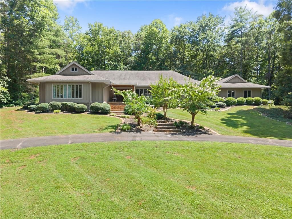 386 Stewart Lane, Clarkesville, GA 30523