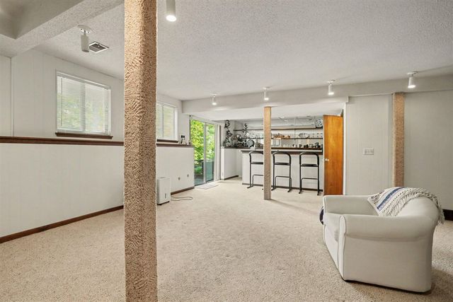 271 Fairway Court B, Plainwell, MI 49080