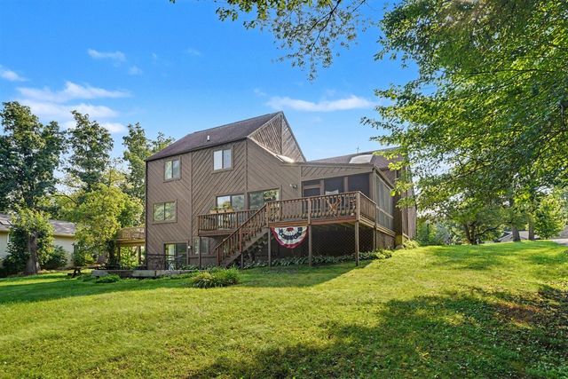 271 Fairway Court B, Plainwell, MI 49080