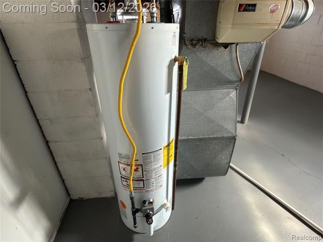 1765 Garfield Avenue, Lincoln Park, MI 48146