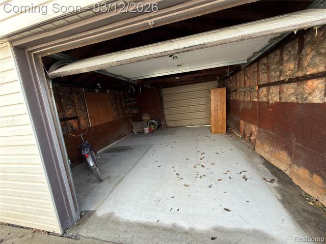 1765 Garfield Avenue, Lincoln Park, MI 48146