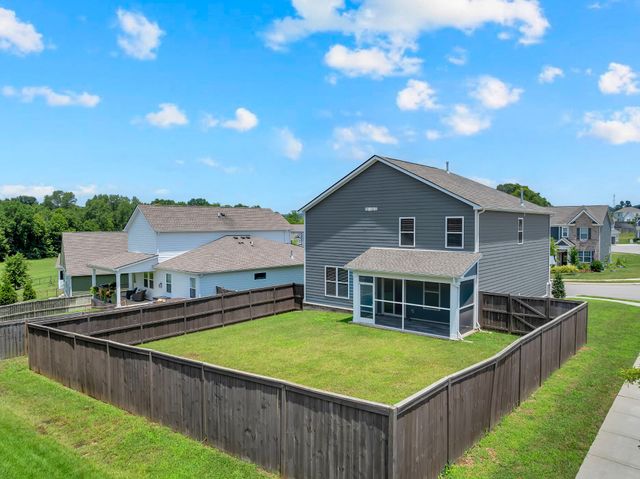 1001 Ewell Farm Cir, Spring Hill, TN 37174