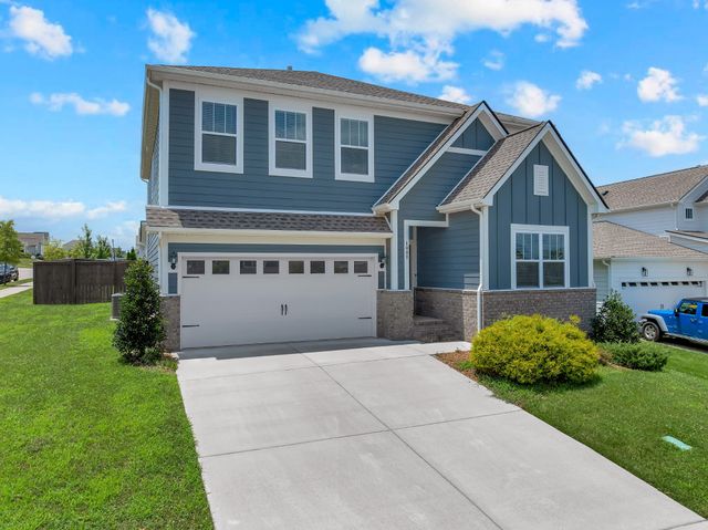 1001 Ewell Farm Cir, Spring Hill, TN 37174
