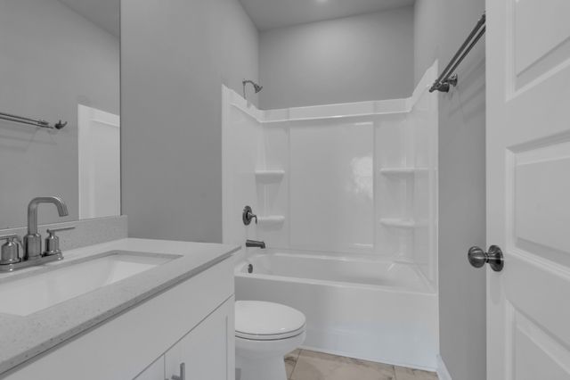 1001 Ewell Farm Cir, Spring Hill, TN 37174