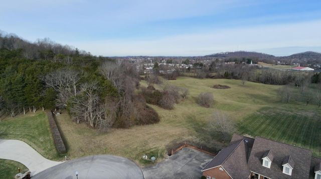 717 Commodore Drive, Somerset, KY 42501