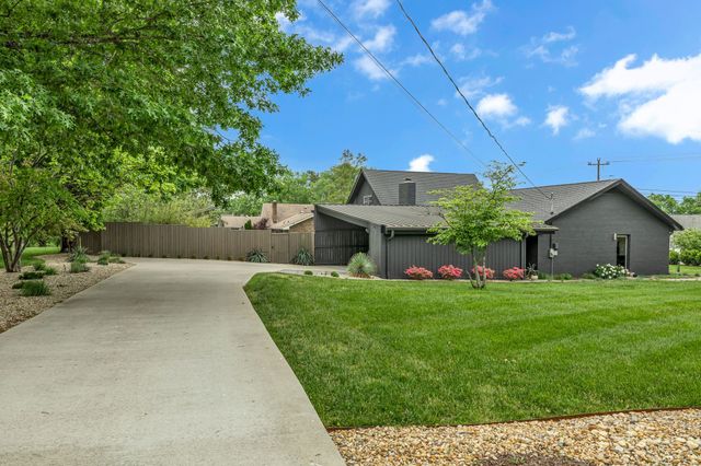 600 Wilson Pike, Brentwood, TN 37027