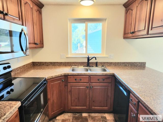 891 Buckboard Lane, Idaho Falls, ID 83402