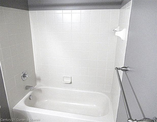 16815 Dover Drive 146, Northville, MI 48168