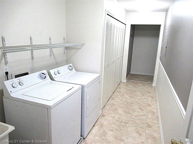 16815 Dover Drive 146, Northville, MI 48168