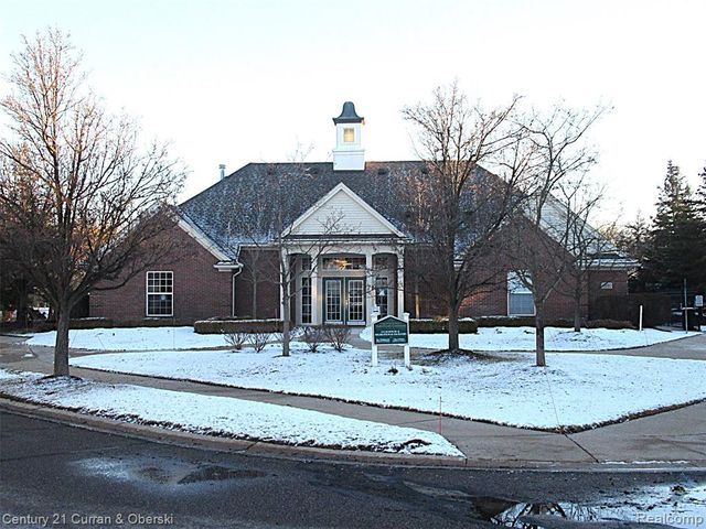 16815 Dover Drive 146, Northville, MI 48168