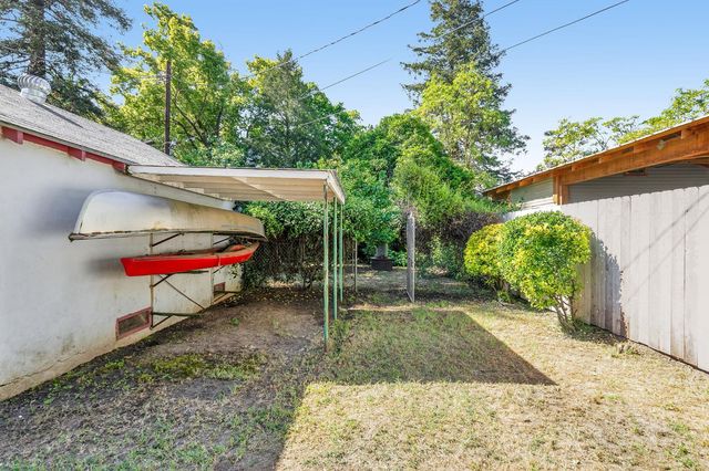 1932 Larkin Way Way, Sacramento, CA 95818