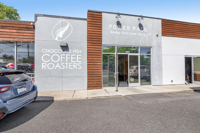 1932 Larkin Way Way, Sacramento, CA 95818