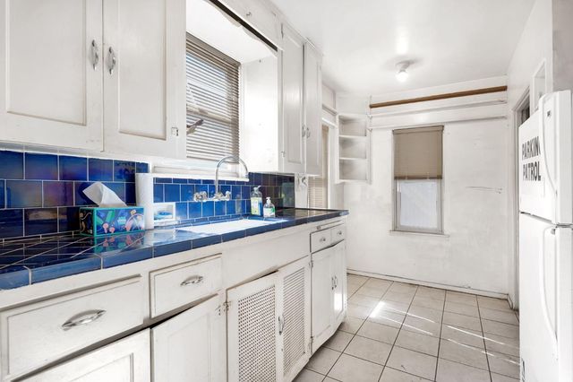 1932 Larkin Way Way, Sacramento, CA 95818