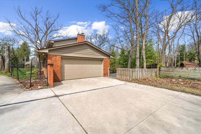2854 Parkridge Drive, Scio Twp, MI 48103