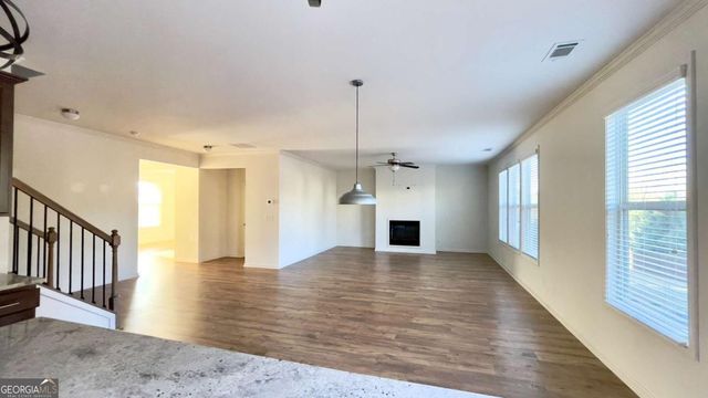 5406 Town Square Way, Flowery Branch, GA 30542