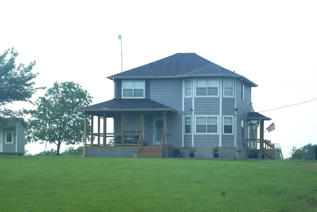 1583 County Rd 34520, Sumner, TX 75486