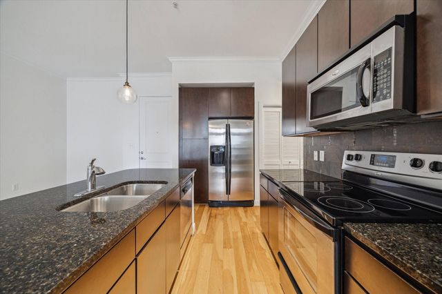 300 St Joseph Parkway 317, Houston, TX 77002