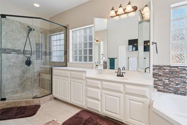 8000 NW 129th Circle, Oklahoma City, OK 73142