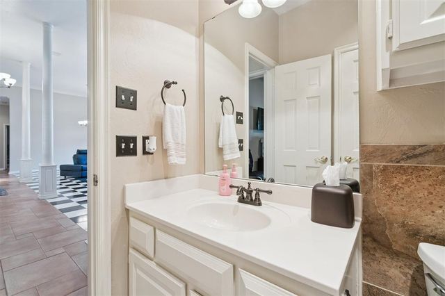 8000 NW 129th Circle, Oklahoma City, OK 73142