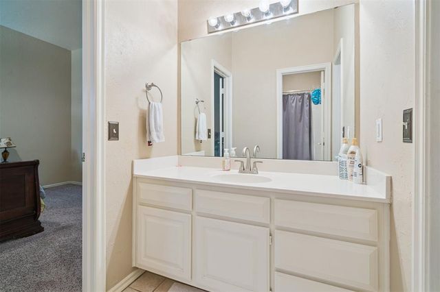 8000 NW 129th Circle, Oklahoma City, OK 73142