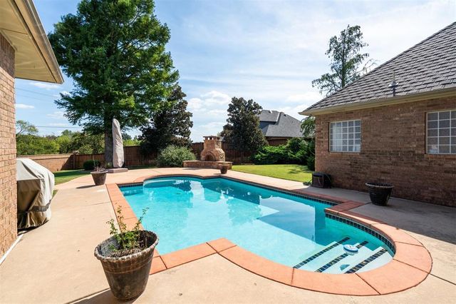 8000 NW 129th Circle, Oklahoma City, OK 73142