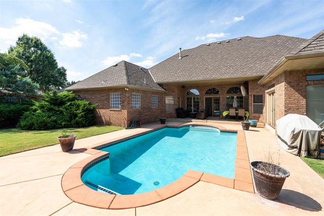 8000 NW 129th Circle, Oklahoma City, OK 73142