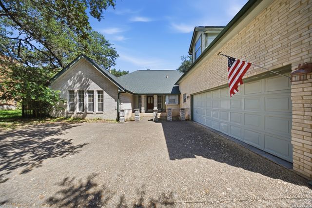 8423 Chesham, San Antonio, TX 78254