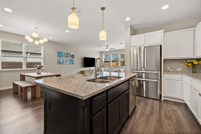 9809 Eloquence DR, Manor, TX 78653
