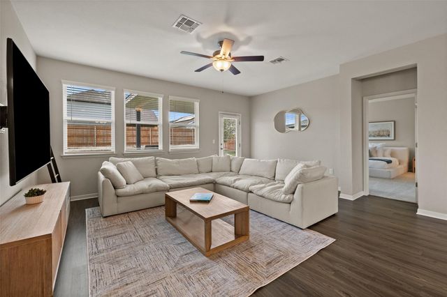 9809 Eloquence DR, Manor, TX 78653