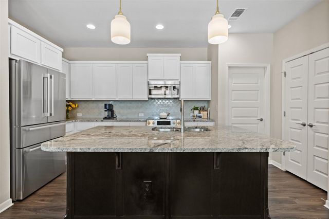9809 Eloquence DR, Manor, TX 78653