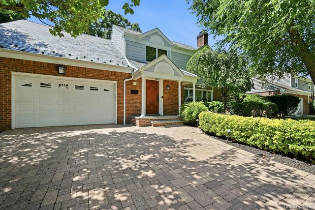 58 Reeve Road, Rockville Centre, NY 11570