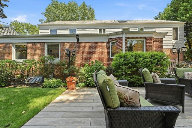 58 Reeve Road, Rockville Centre, NY 11570