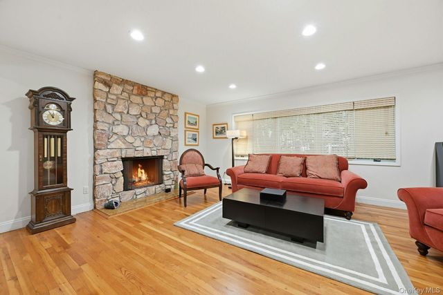 58 Reeve Road, Rockville Centre, NY 11570