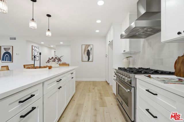 19891 Gloucester Lane, Huntington Beach, CA 92646