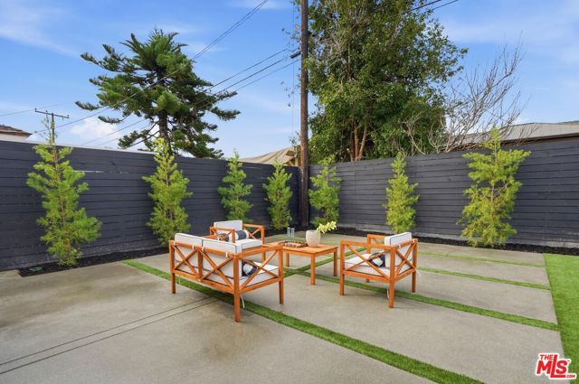 19891 Gloucester Lane, Huntington Beach, CA 92646