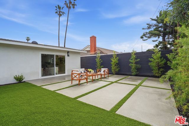 19891 Gloucester Lane, Huntington Beach, CA 92646