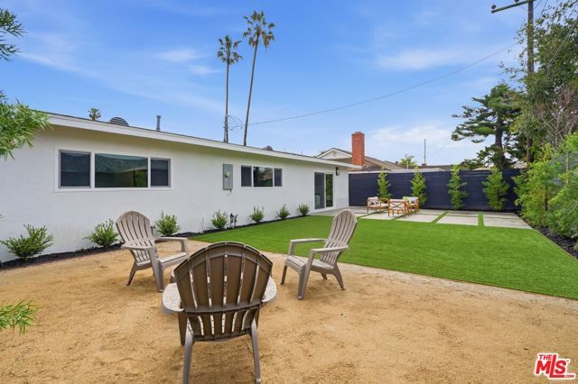 19891 Gloucester Lane, Huntington Beach, CA 92646