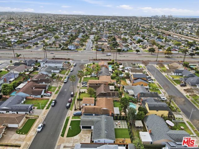 19891 Gloucester Lane, Huntington Beach, CA 92646