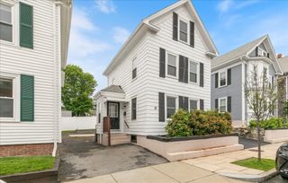 18 Rantoul St, Beverly, MA 01915