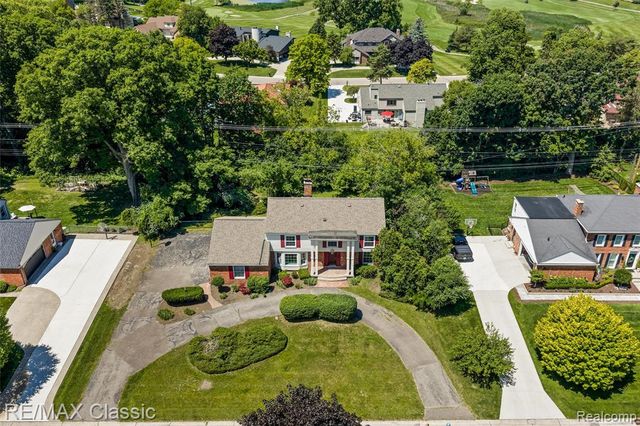 4268 Covered Bridge Road, Bloomfield Hills, MI 48302