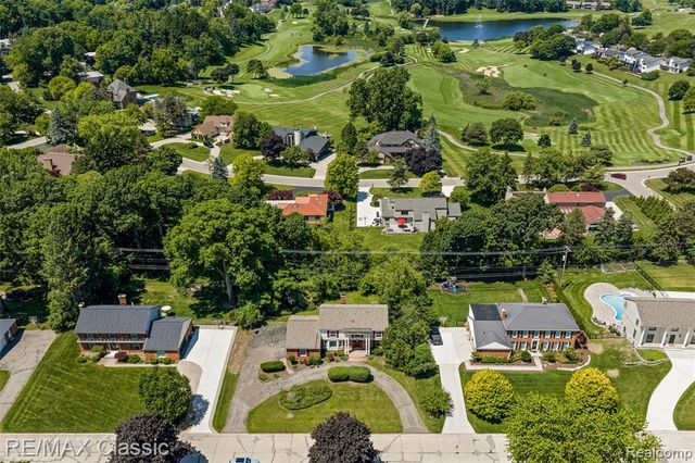4268 Covered Bridge Road, Bloomfield Hills, MI 48302