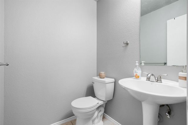 8709 Hunters Creek Drive, Fort Worth, TX 76123