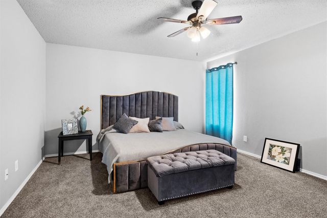 8709 Hunters Creek Drive, Fort Worth, TX 76123