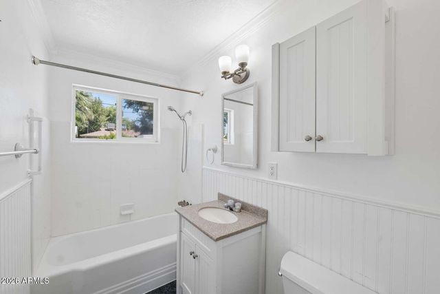 3817 N 49TH Place, Phoenix, AZ 85018