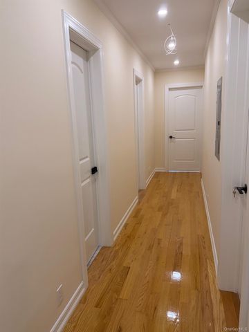 164-16 75th Road 2nd Floor, Fresh Meadows, NY 11366
