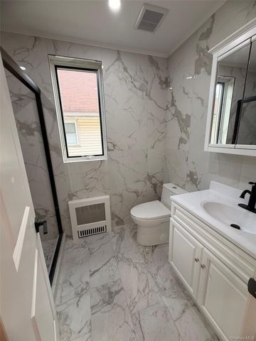 164-16 75th Road 2nd Floor, Fresh Meadows, NY 11366