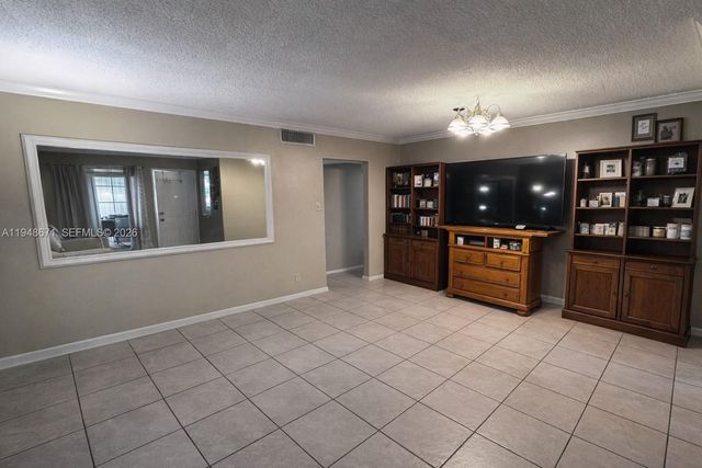 1965 SE 5th Court 203, Pompano Beach, FL 33060